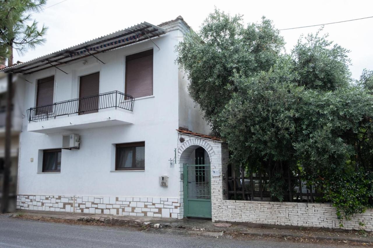 Villa Our Parent'S House. Family House For Rent Skála Kallirákhis Exterior foto